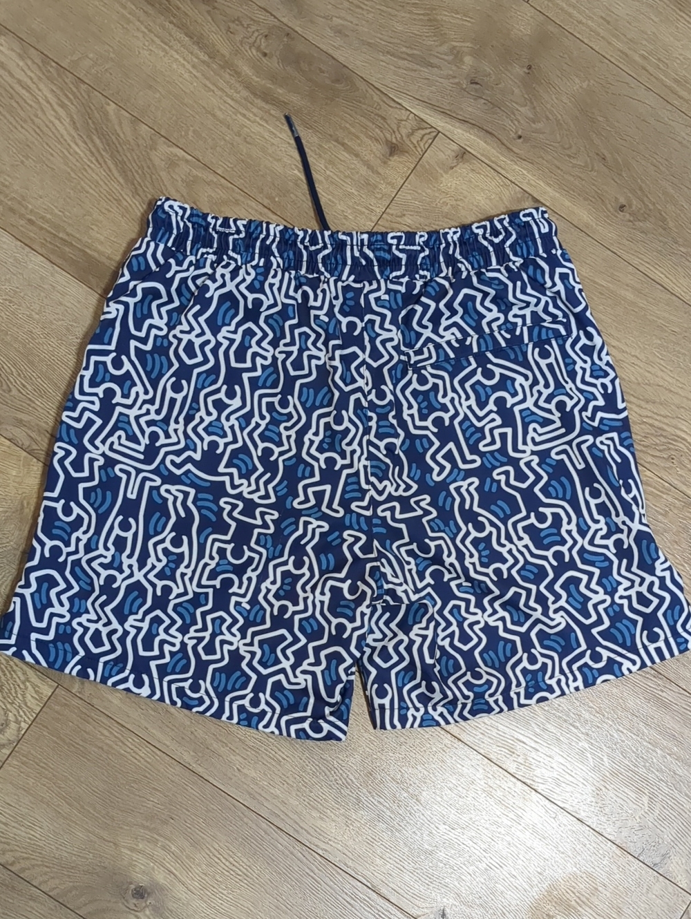 Keith Haring X Palace Shoe Blue White Men's Shorts Pop Art NYC Graffiti Size M - Picture 3 of 15